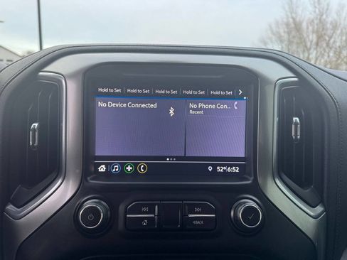 Used 2019 Chevrolet Silverado 1500 RST w/ Z71 Off-Road Package image 21