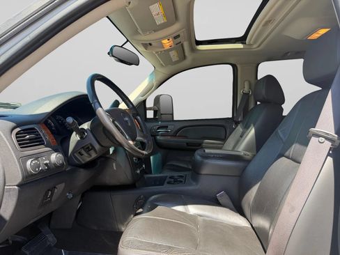 Used 2007 GMC Sierra 2500 SLT w/ Convenience Package AWD/4WD image 16