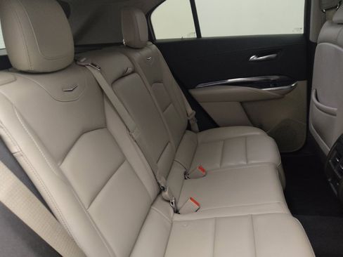 Used 2021 Cadillac XT4 Luxury FWD image 19