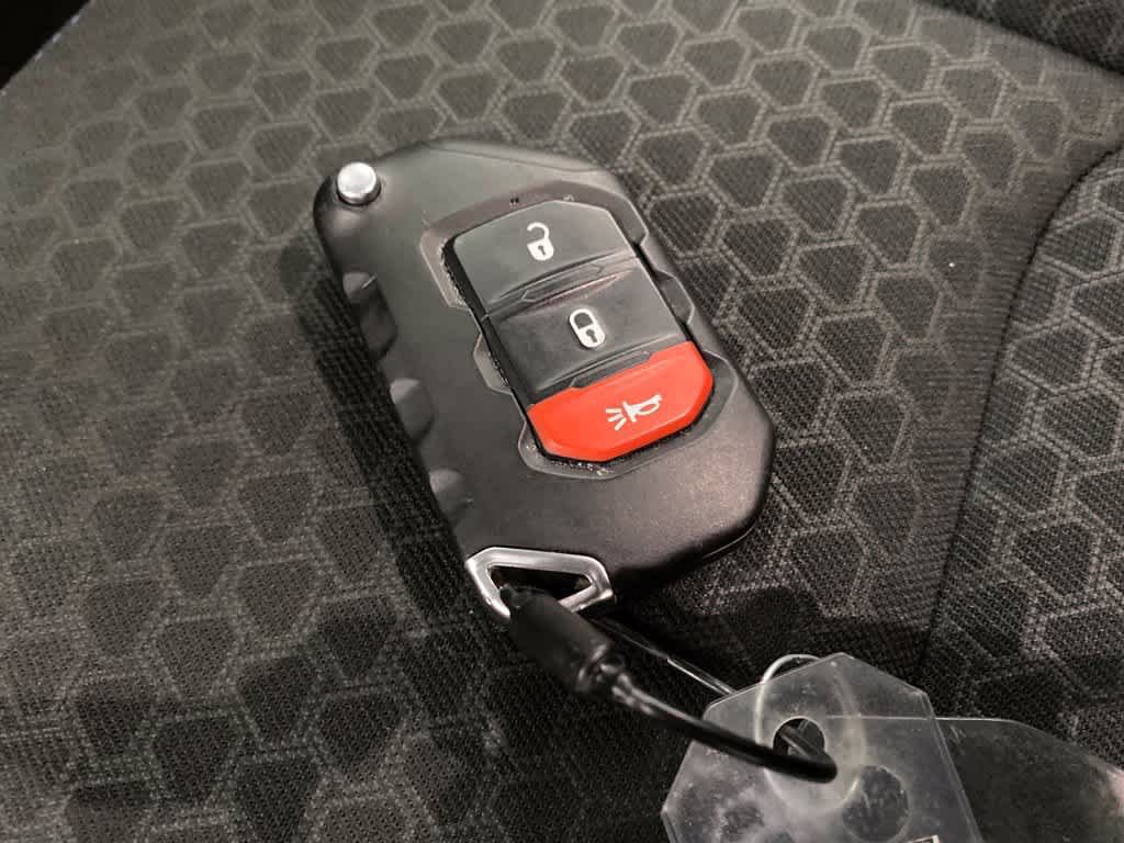 Used 2024 Jeep Wrangler Unlimited Rubicon 4xe AWD/4WD image 30
