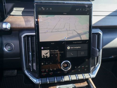 New 2026 GMC Acadia Denali Ultimate w/ LPO, Floor Liner Package image 17