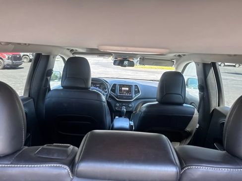 Used 2016 Jeep Cherokee Limited AWD/4WD image 9