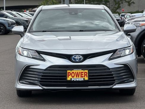 Used 2021 Toyota Camry LE FWD image 9