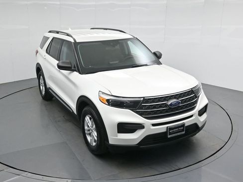 Certified 2022 Ford Explorer XLT image 41