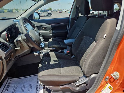 Used 2023 Mitsubishi Outlander Sport ES AWD/4WD image 7