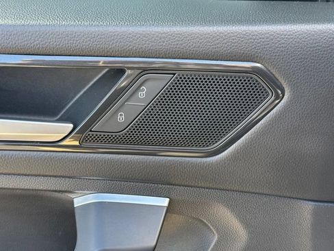 Certified 2024 Volkswagen Tiguan SE R-Line AWD/4WD image 21