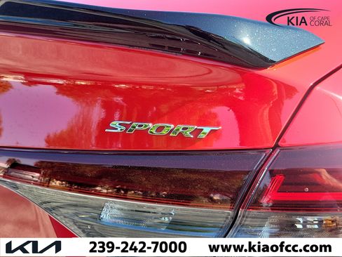 Used 2025 Honda Civic Sport image 10