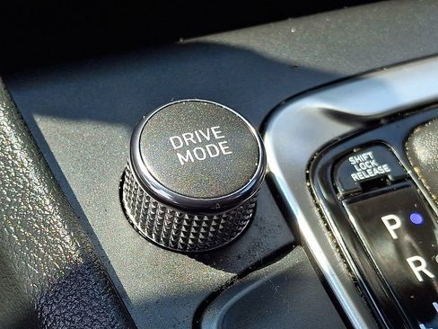 Certified 2023 Hyundai Kona SEL AWD/4WD image 23