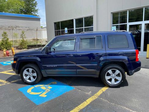 Used 2016 Jeep Patriot Sport w/ Power Value Group AWD/4WD image 13