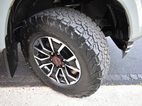 Used 2022 Toyota Tacoma TRD Sport w/ Technology Package AWD/4WD image 44