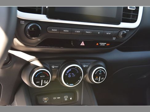 New 2026 Hyundai Venue SEL FWD image 24