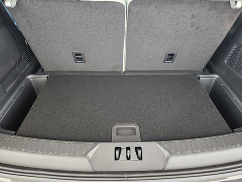 New 2025 Ford Explorer Platinum w/ Ultimate Package image 13