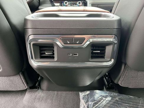 New 2026 GMC Sierra 2500 Denali Ultimate w/ Max Trailering Package AWD/4WD image 15