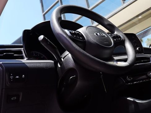 Used 2021 Kia K5 LX FWD image 40