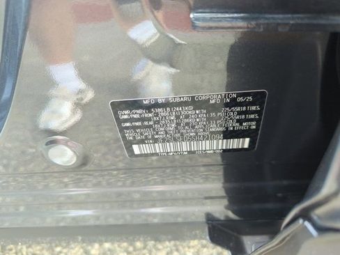 Used 2025 Subaru Forester Premium image 36