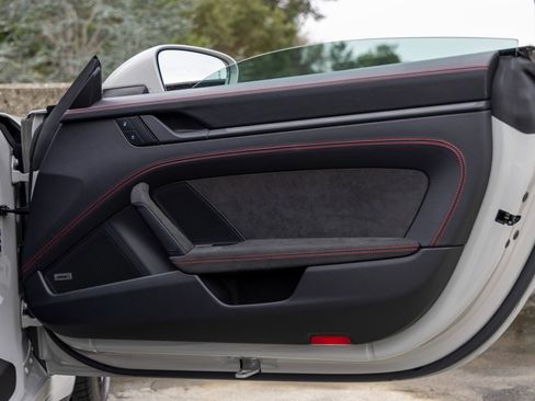 Certified 2022 Porsche 911 Targa 4 GTS image 47