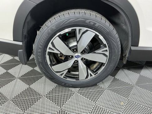 Used 2020 Subaru Forester Touring image 17