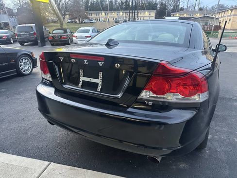 Used 2010 Volvo C70 T5 image 7