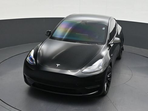 Used 2023 Tesla Model Y Long Range AWD/4WD image 21
