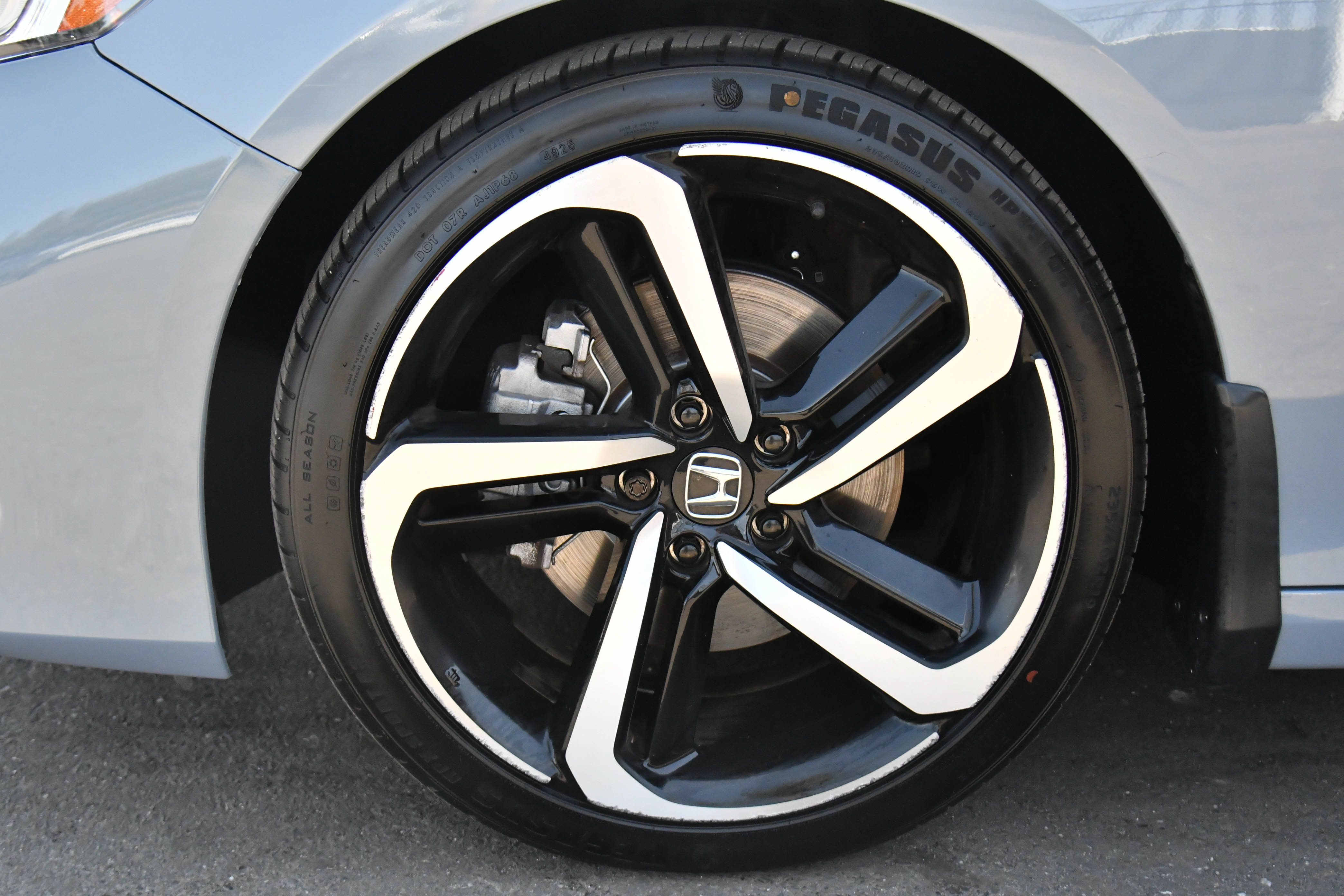 Used 2022 Honda Accord Sport image 12
