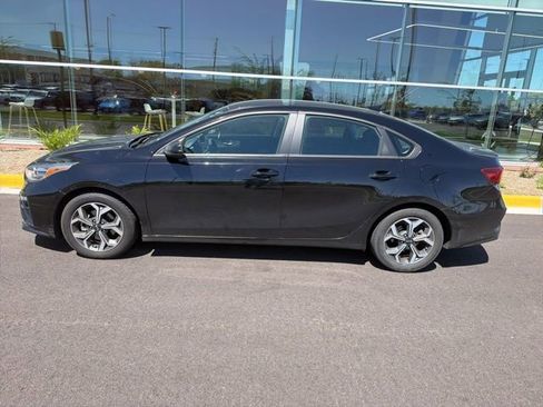 Used 2021 Kia Forte LXS FWD image 19