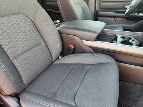 New 2026 RAM 1500 Express AWD/4WD image 14