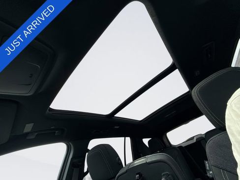 New 2026 Chevrolet Traverse LT image 22