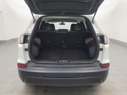 Used 2020 Jeep Cherokee Latitude Plus image 29