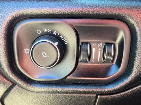 Used 2020 RAM 2500 Tradesman image 16