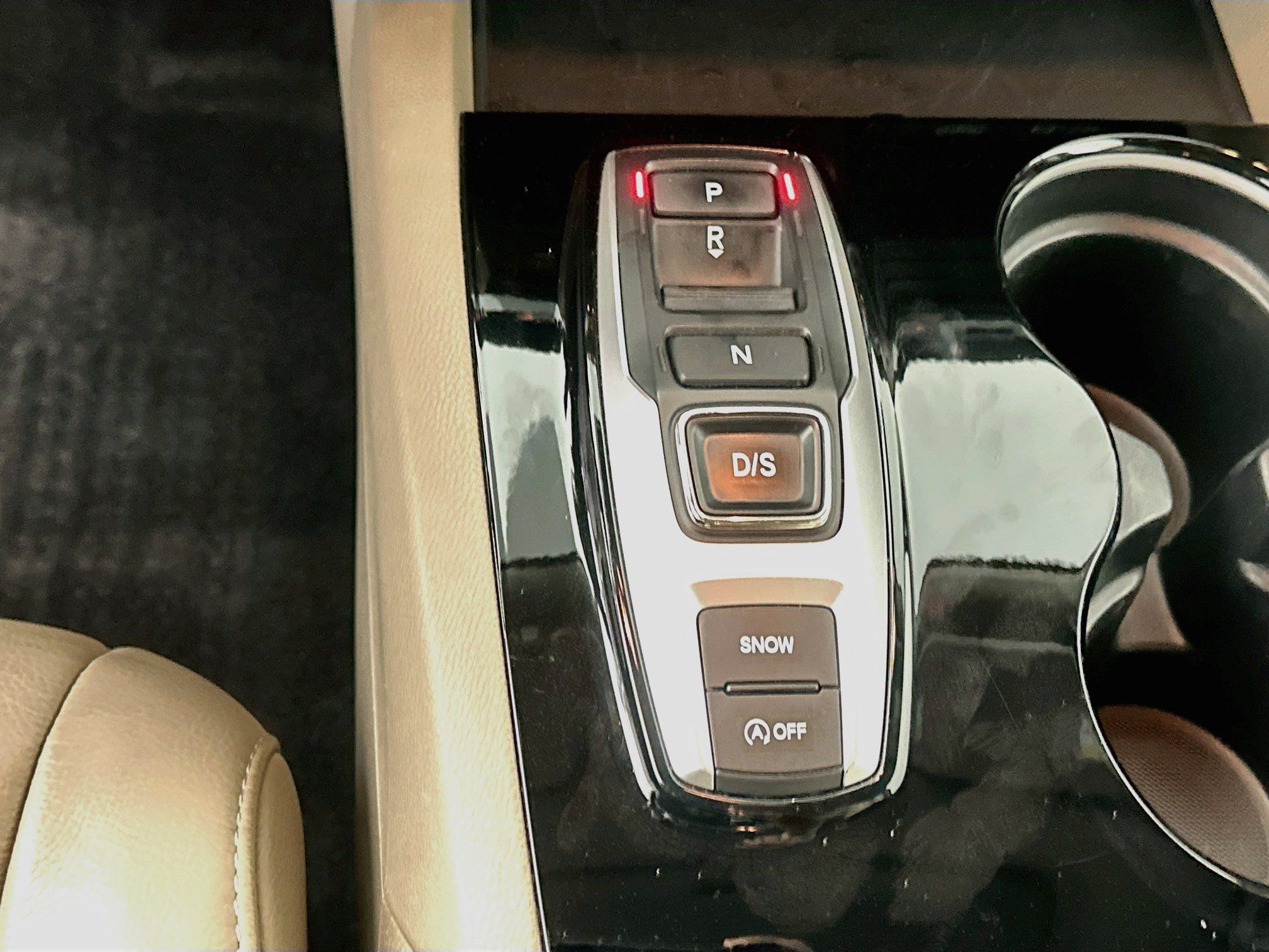 Used 2020 Honda Pilot Touring image 24