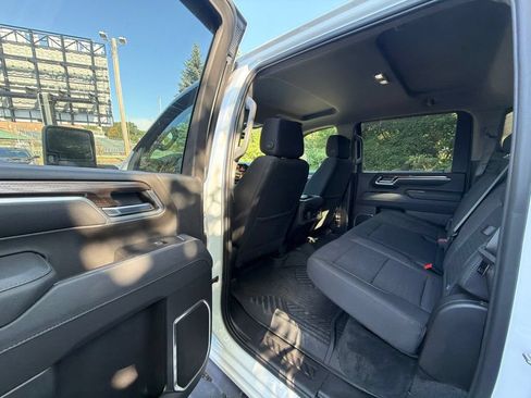 Used 2025 Chevrolet Silverado 2500 LT w/ Trail Boss Package AWD/4WD image 11