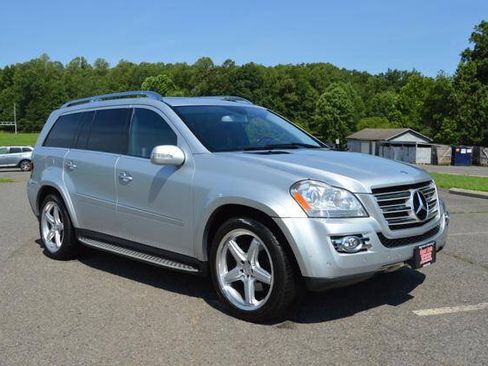 Used 2008 Mercedes-Benz GL 550 4MATIC image 3