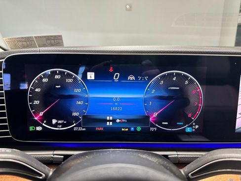 Certified 2024 Mercedes-Benz GLS 450 4MATIC image 18