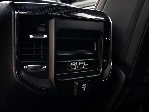 Used 2021 RAM 1500 Big Horn w/ Built-to-serve Edition AWD/4WD image 34