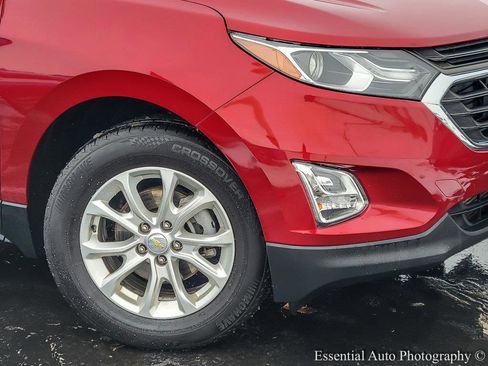 Used 2019 Chevrolet Equinox LT image 3