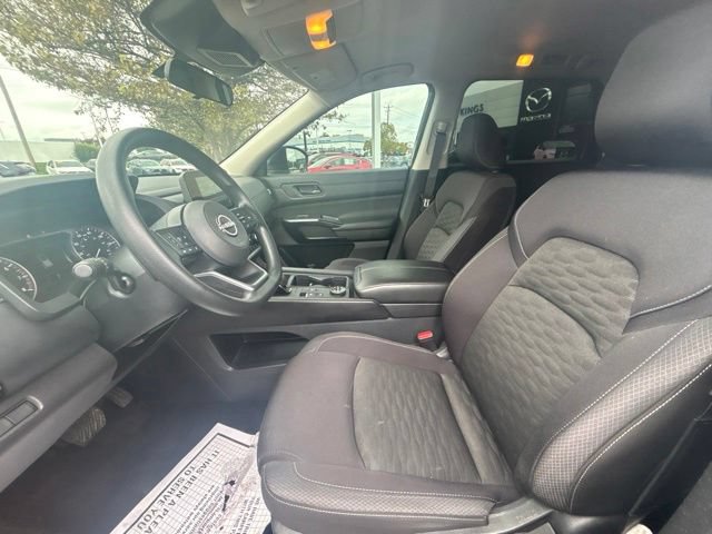 Used 2024 Nissan Pathfinder S AWD/4WD image 10