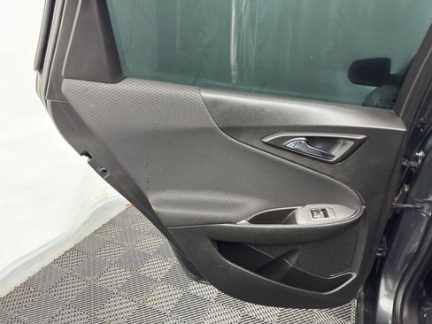 Used 2017 Chevrolet Malibu LT w/ Driver Confidence Package image 24