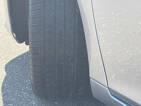 Used 2023 Lexus ES 350 F Sport w/ Accessory Package (Z2) image 44