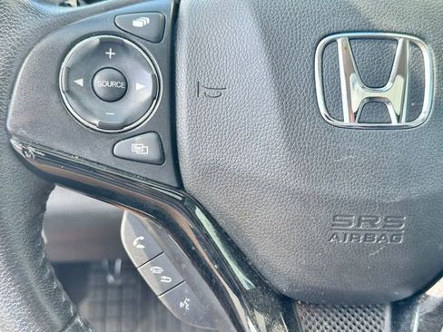 Used 2021 Honda HR-V EX-L image 9