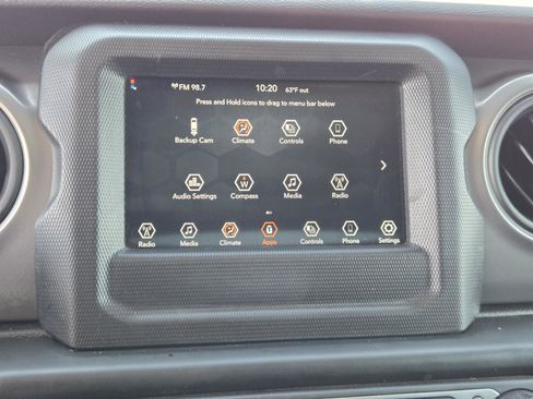 Certified 2022 Jeep Wrangler Unlimited Sport AWD/4WD image 7