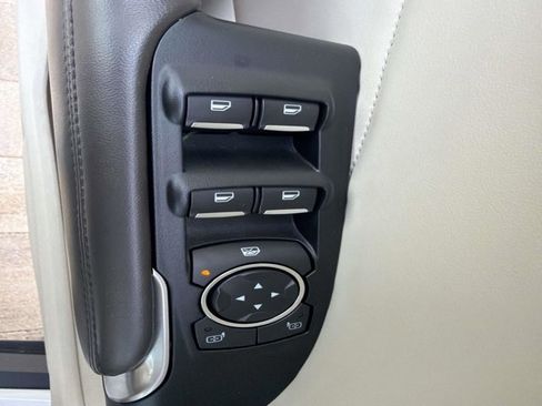 Certified 2019 Lincoln MKC Premiere image 11