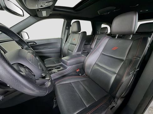Used 2024 Dodge Durango GT RWD image 14