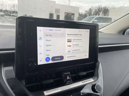 Used 2024 Toyota Corolla LE image 37