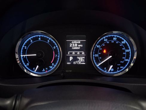 Used 2019 Toyota Corolla LE FWD image 25