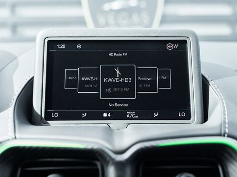 Used 2023 Aston Martin V12 Vantage image 63