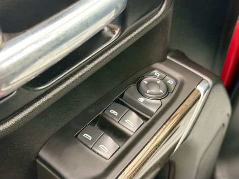 Used 2021 Chevrolet Silverado 1500 LT image 17