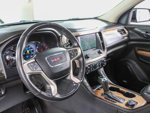 Used 2019 GMC Acadia Denali w/ Technology Package AWD/4WD image 24