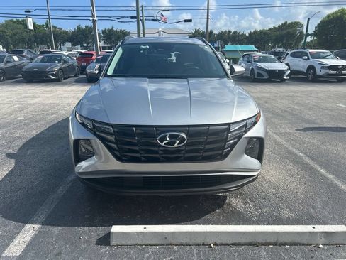 Used 2023 Hyundai Tucson SEL w/ Convenience Package FWD image 2