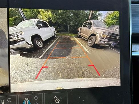 Used 2025 GMC Acadia Elevation image 22