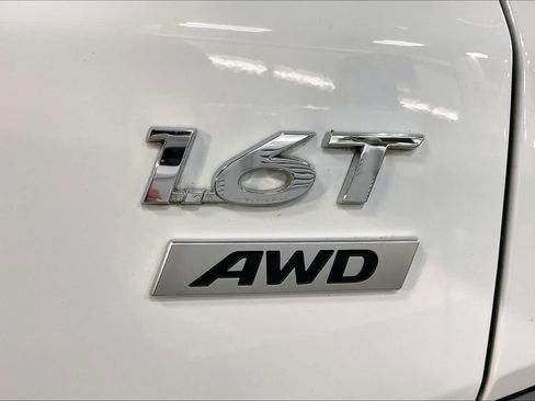 Used 2018 Hyundai Kona Limited AWD/4WD image 10